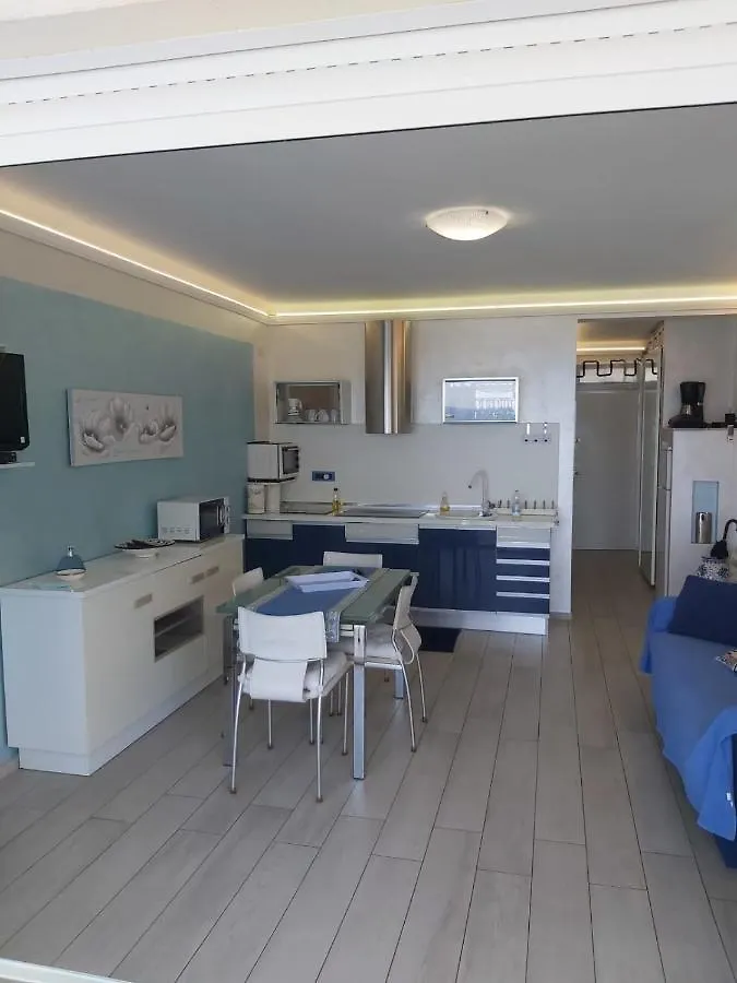 Le palais du tropique sea view 5é étage avec ascenseur Appartement